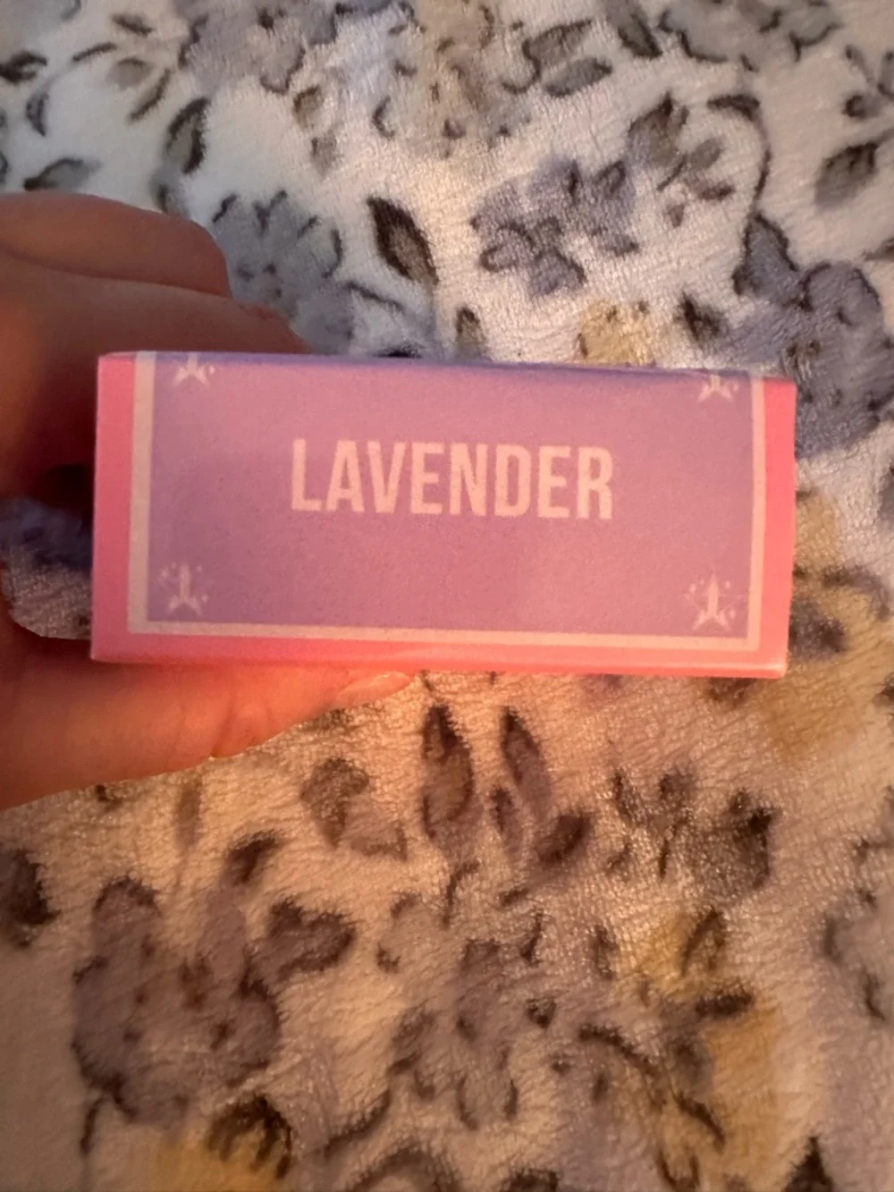 Magic Star Lavender Setting Powder - Picture 2 of 5